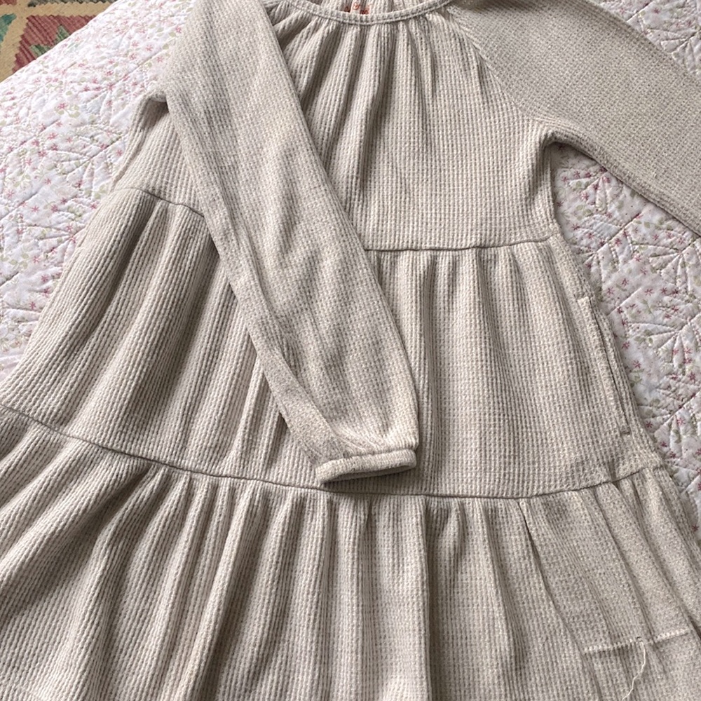 Beige cozy dress , long sleeve ,semi new , size 6 !